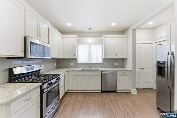 $3,200 | 113 Oak Street, Unit 1, Ridgewood, NJ 07450