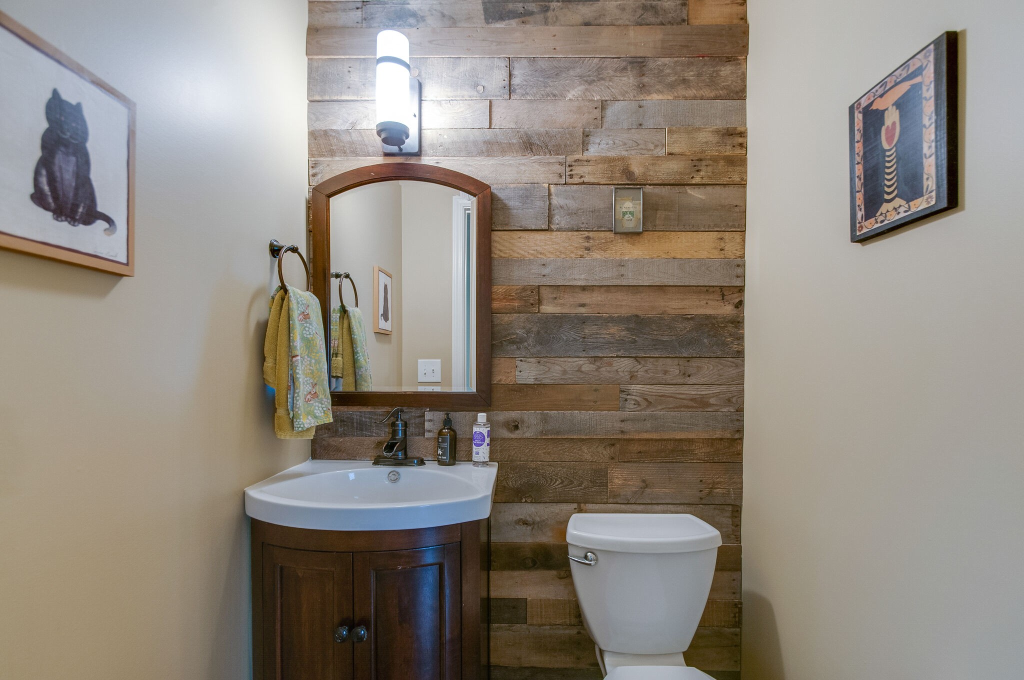 147 Baltusrol Road Franklin, TN 37069 - Photo 17 of 41 a bathroom with a toilet sink and mirror