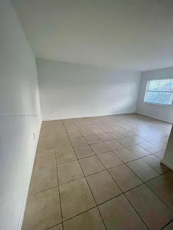 $1,745 | 7101 Southwest 89th Court, Unit 102, Miami, FL 33173