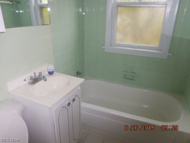 4193 Ellison Road Cleveland, OH 44121 - Photo 7 of 10