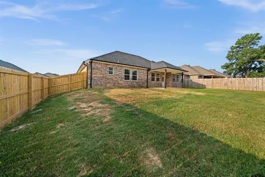 $295,500 | 113 Hay Meadow Drive, Winona, TX 75792