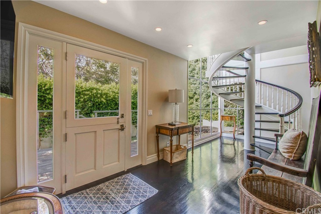 255 Emerald Bay Laguna Beach, CA 92651 - Photo 24 of 29