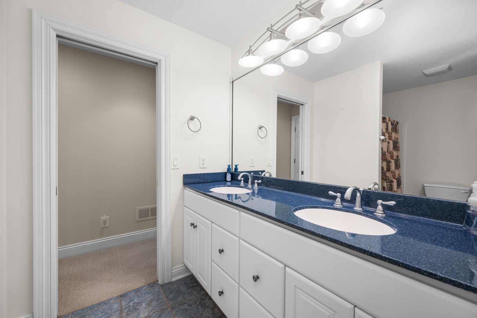 2296 Forest Reed Place Le Claire, IA 52753 - Photo 54 of 77