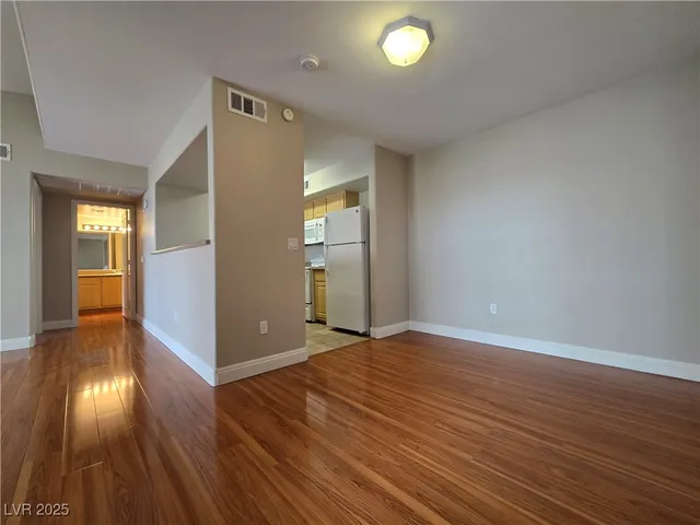 $1,300 | 8000 West Badura Avenue, Unit 2135, Las Vegas, NV 89113