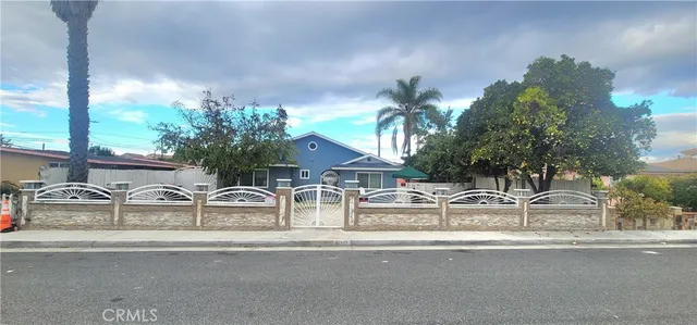 a view of a house with a outdoor space