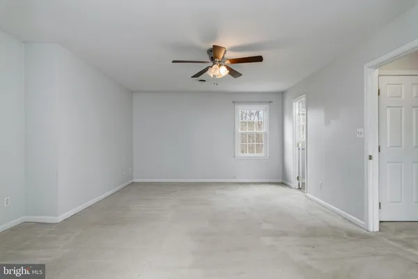 $3,000 | 2009 White Lake Drive, Fredericksburg, VA 22407