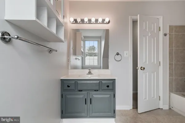 $3,000 | 2009 White Lake Drive, Fredericksburg, VA 22407