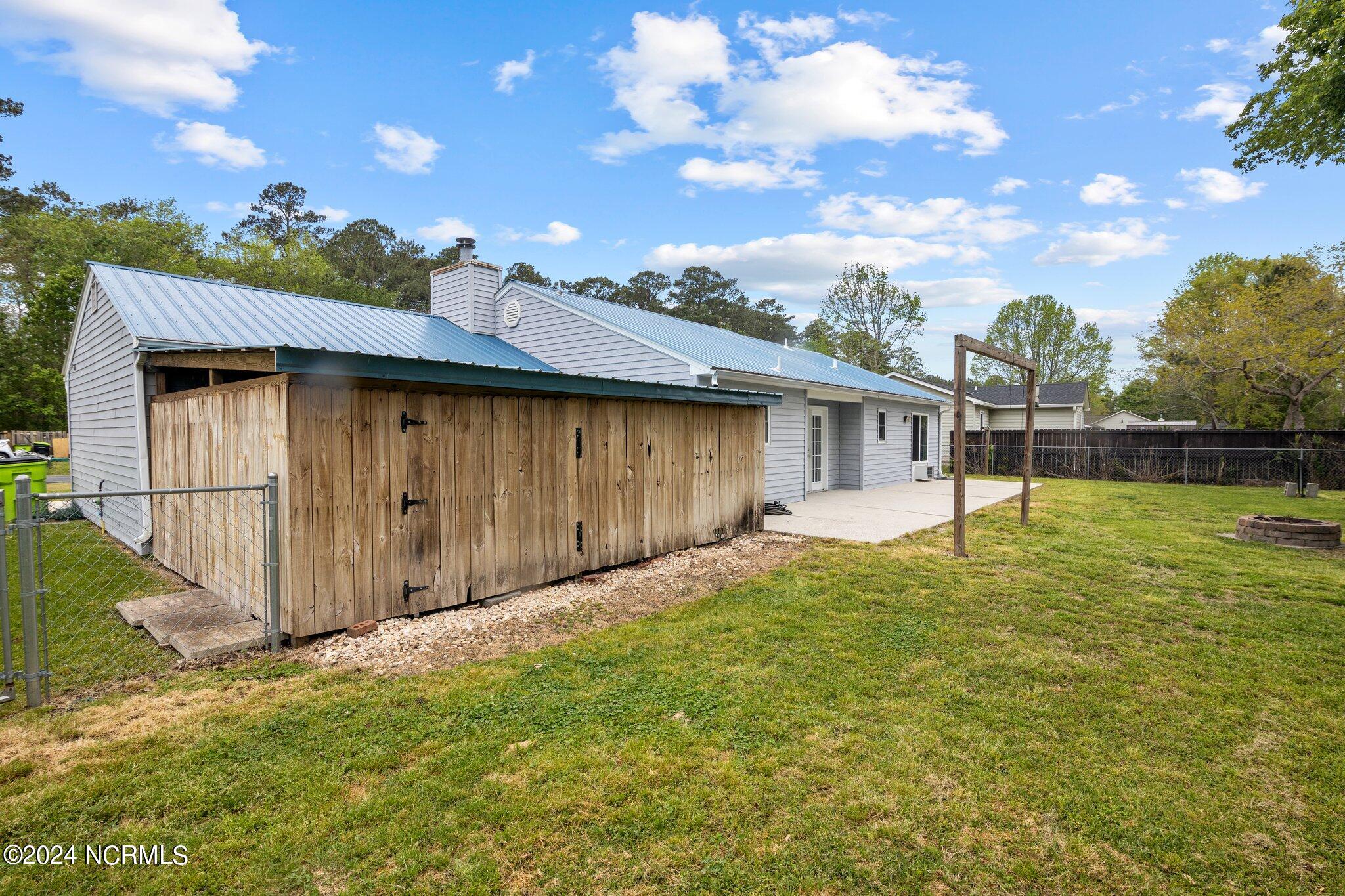 5804 County Line Road New Bern, NC 28562 - Photo 15 of 40 15-web-or-mls-BLS_0010