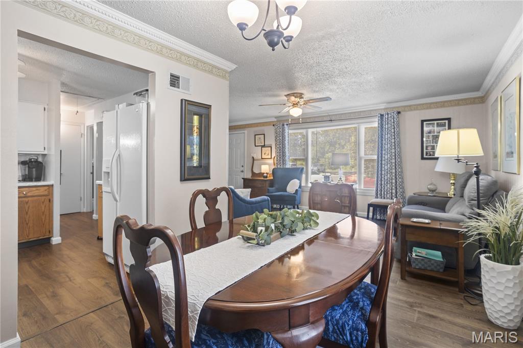 164 Graham Road Florissant, MO 63031 - Photo 5 of 29 Gallery Image 5