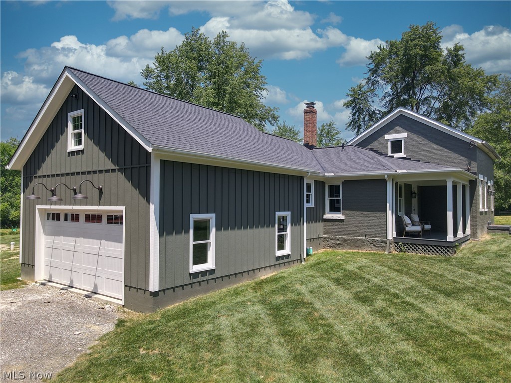 15834 Hemlock Road Chagrin Falls, OH 44022 - Photo 2 of 32