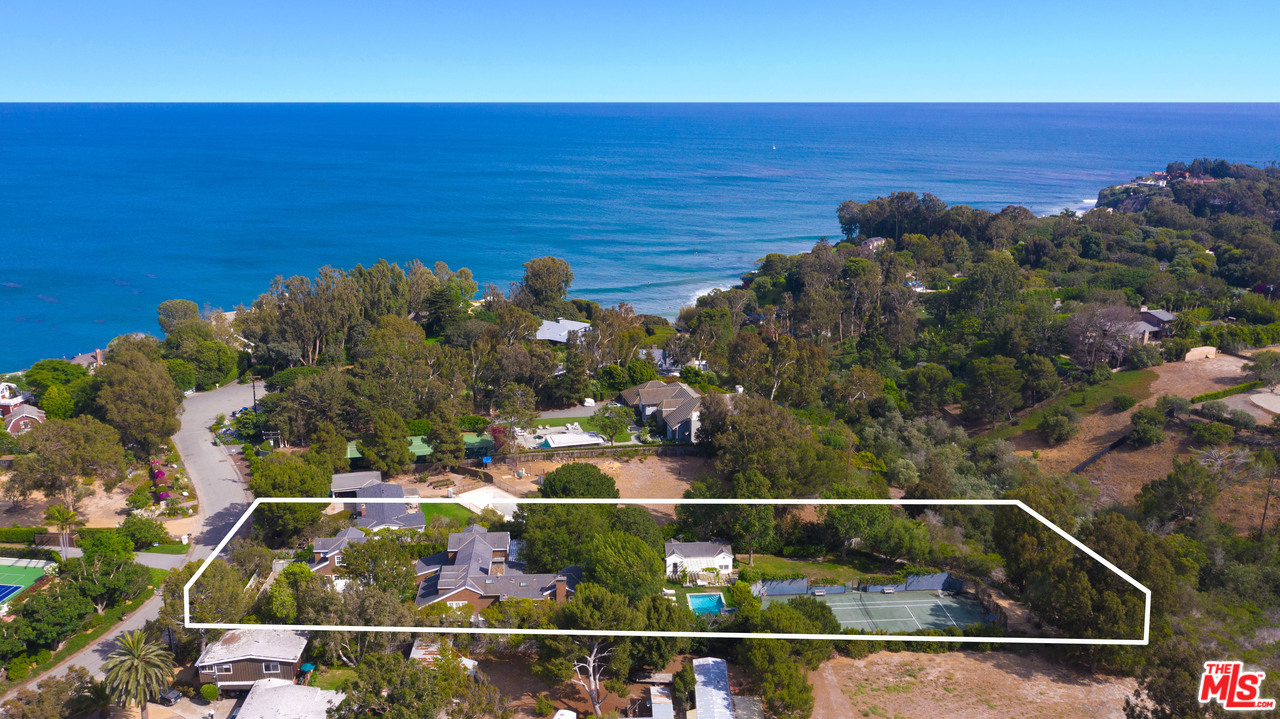 6763 Zumirez Drive Malibu, CA 90265 - Photo 48 of 52 a view of a city