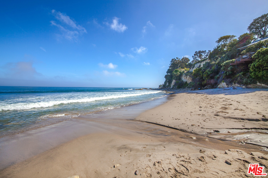 6763 Zumirez Drive Malibu, CA 90265 - Photo 51 of 52