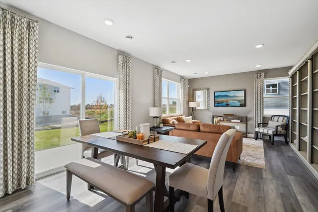 $533,935 | 1860 Rainier Drive, Shakopee, MN 55379