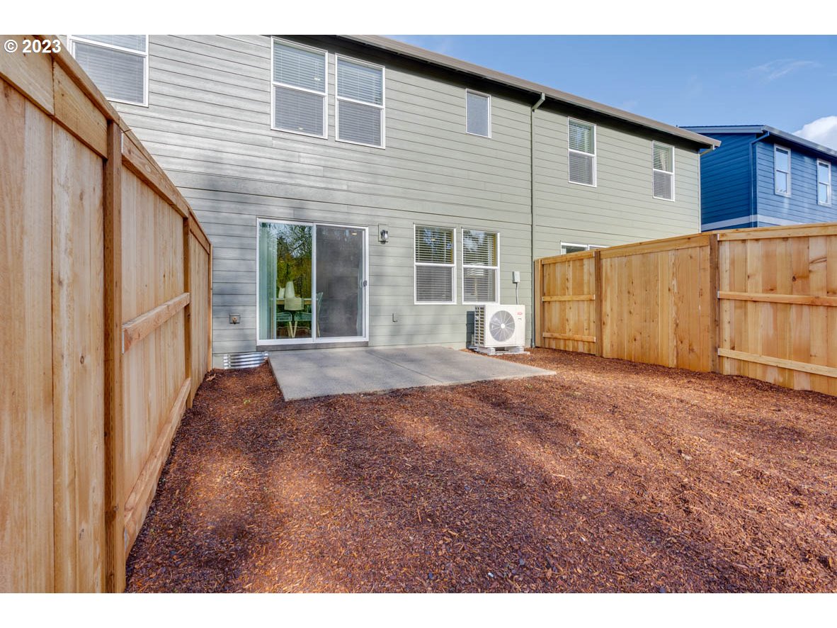 2733 North 2nd Way Ridgefield, WA 98642 - Photo 21 of 24 a view of a backyard of the house