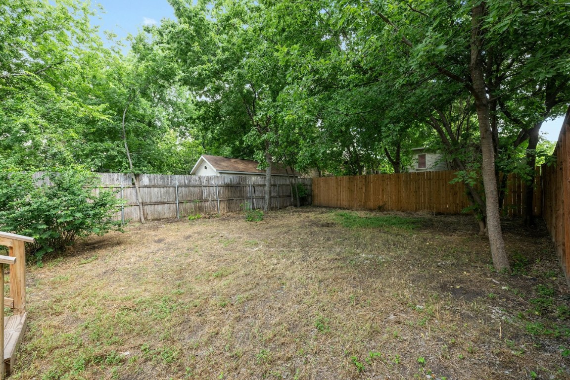 914 East 50th Street Austin, TX 78751 - Photo 22 of 27 Yard is big enough for a swimming pool, Hot tub or fire ring
