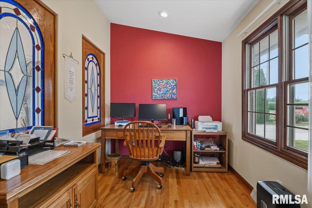 2508 Hedge Lane Road Springfield, IL 62707 - Photo 6 of 55 Gallery Image 6