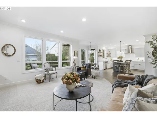 $865,000 | 2863 Olympic Street, Woodburn, OR 97071