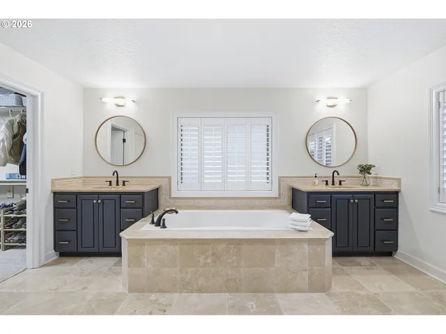 $865,000 | 2863 Olympic Street, Woodburn, OR 97071