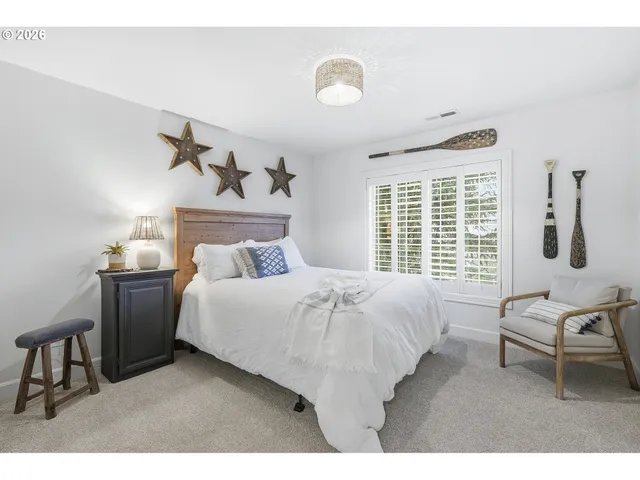 $865,000 | 2863 Olympic Street, Woodburn, OR 97071