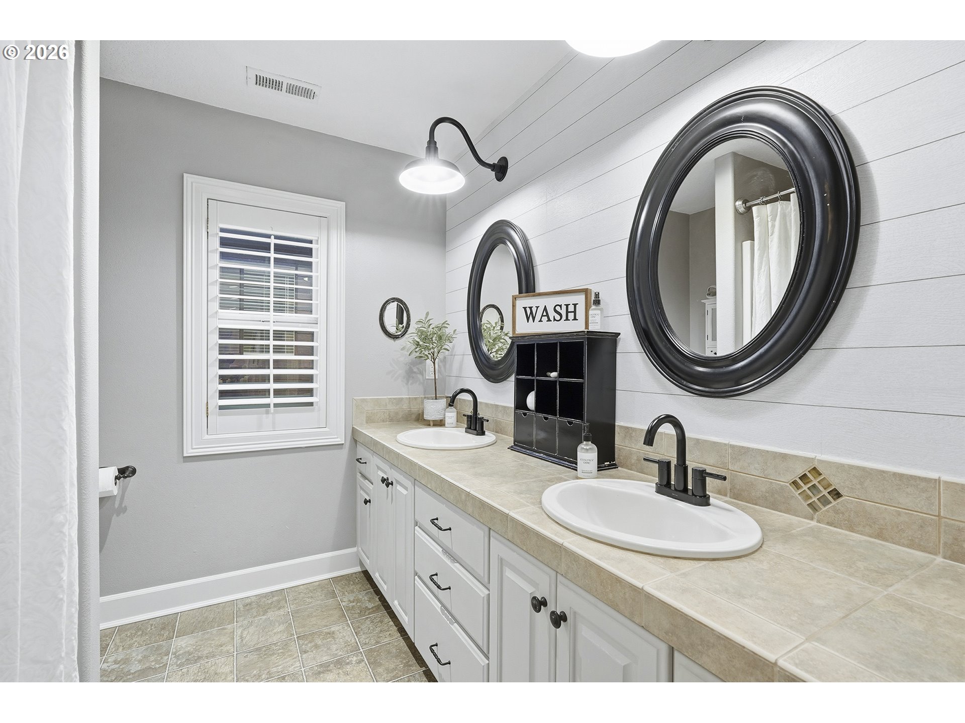 2863 Olympic Street Woodburn, OR 97071 - Photo 25 of 43