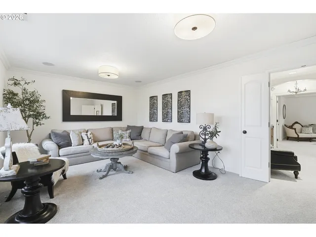 $865,000 | 2863 Olympic Street, Woodburn, OR 97071