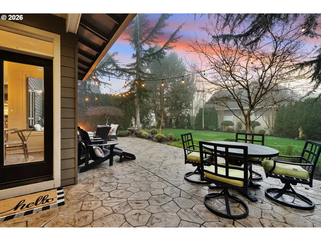 $865,000 | 2863 Olympic Street, Woodburn, OR 97071