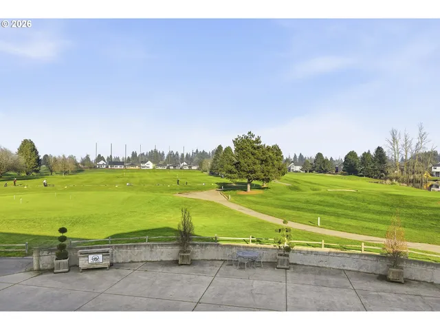 $865,000 | 2863 Olympic Street, Woodburn, OR 97071