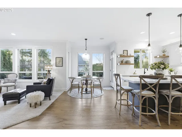 $865,000 | 2863 Olympic Street, Woodburn, OR 97071