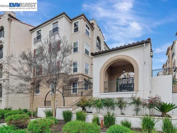$3,300 | 3275 Dublin Boulevard, Unit 408, Dublin, CA 94568