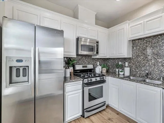 $3,300 | 3275 Dublin Boulevard, Unit 408, Dublin, CA 94568