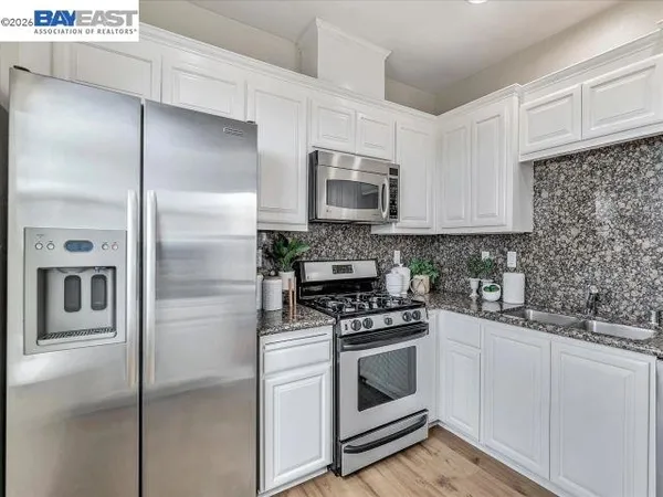 $3,300 | 3275 Dublin Boulevard, Unit 408, Dublin, CA 94568