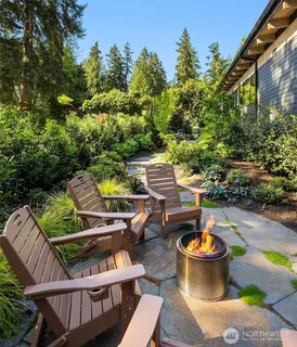 $4,480,000 | 3216 168th Place Southeast, Bellevue, WA 98008