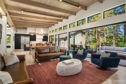 $4,480,000 | 3216 168th Place Southeast, Bellevue, WA 98008