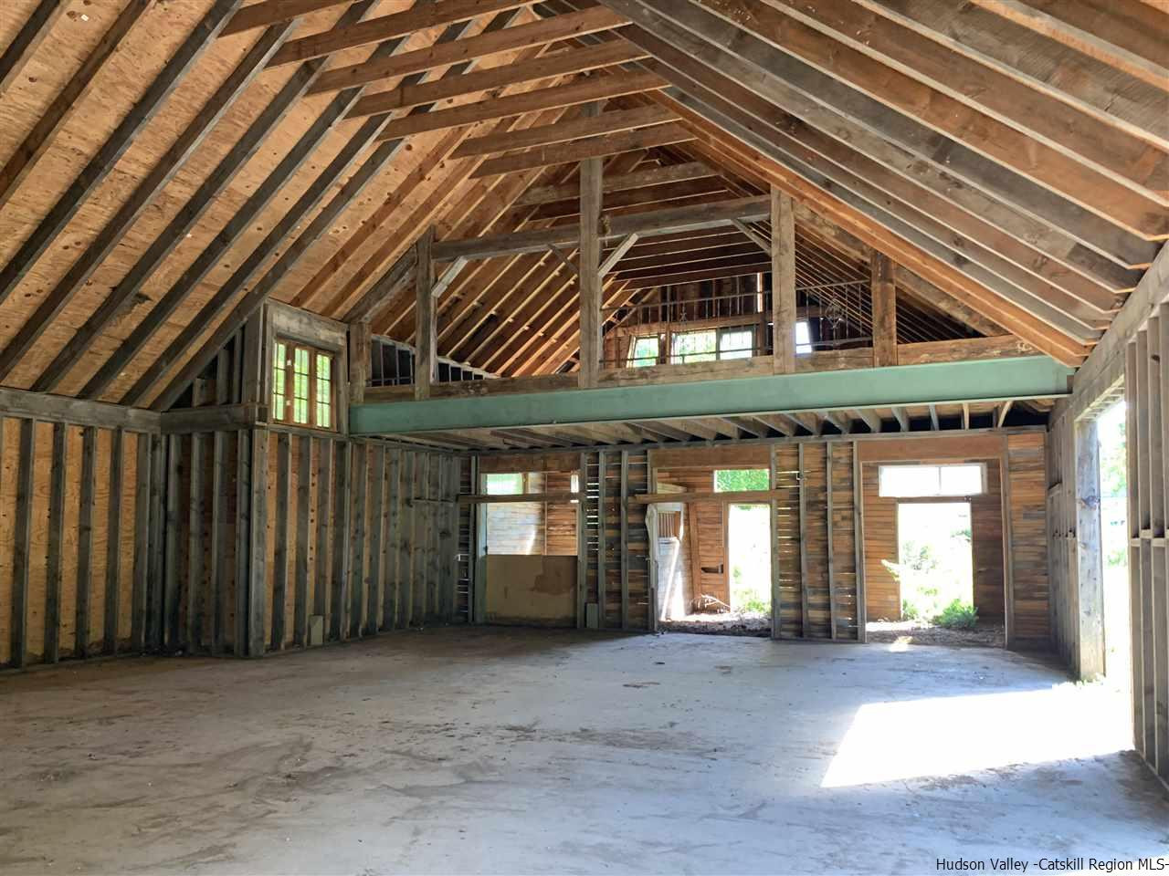 2733 Highway 209 Kingston, NY 12401 - Photo 30 of 34 an empty room with windows