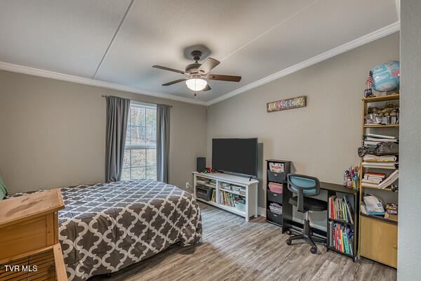 618 Henson Road Bristol, TN 37620 - Photo 19 of 51 618 Henson Rd-23-M