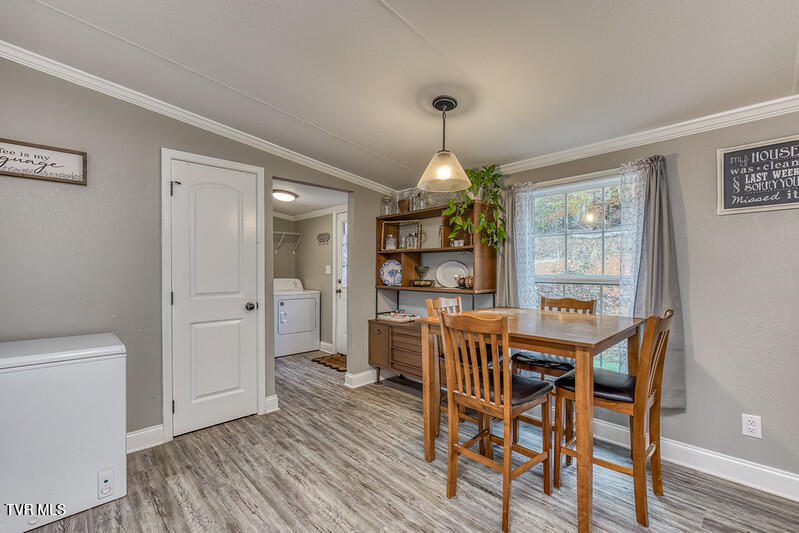 618 Henson Road Bristol, TN 37620 - Photo 8 of 51 618 Henson Rd-12-L