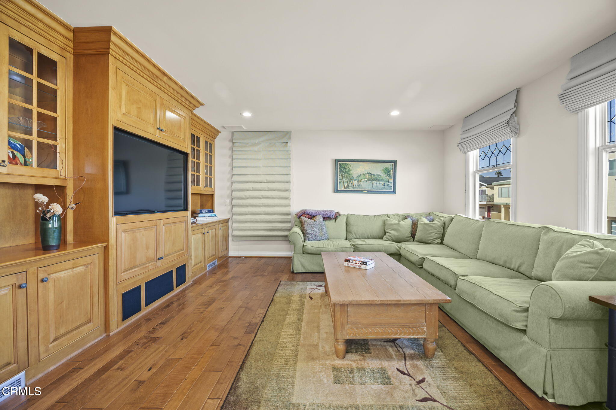 4177 Ocean Drive Oxnard, CA 93035 - Photo 26 of 58 51-web-or-mls-Upmarketmedia_4177Oce-147