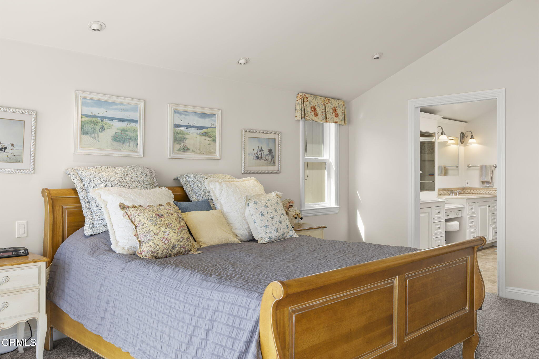 4177 Ocean Drive Oxnard, CA 93035 - Photo 31 of 58 39-web-or-mls-Upmarketmedia_4177Oce-96