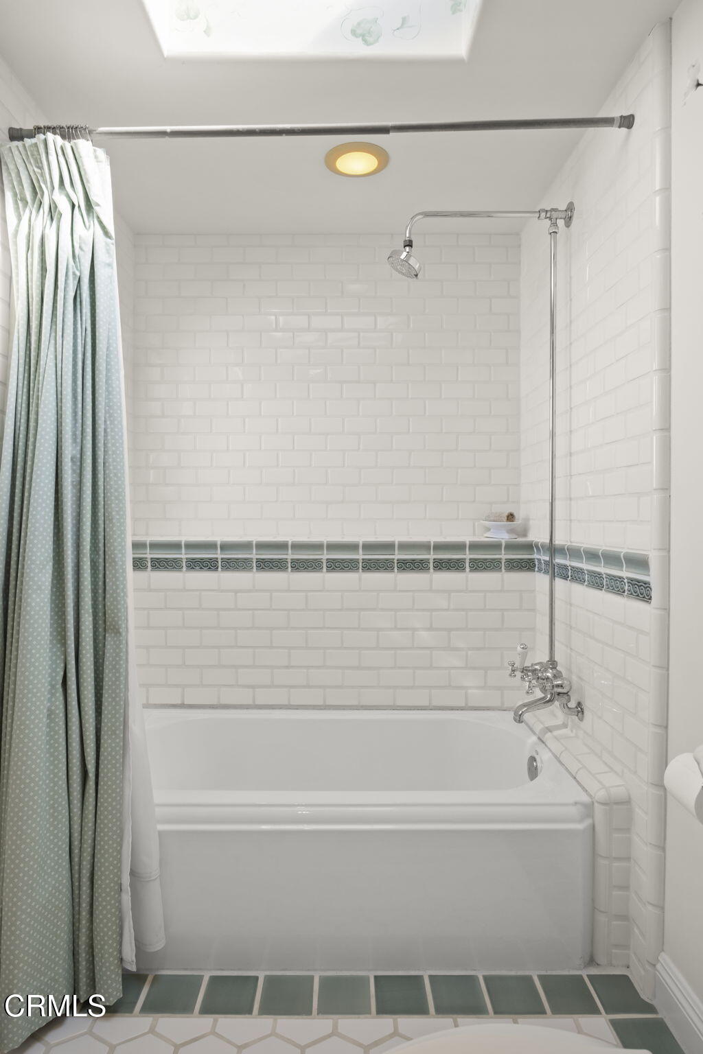 4177 Ocean Drive Oxnard, CA 93035 - Photo 38 of 58 46-web-or-mls-Upmarketmedia_4177Oce-123