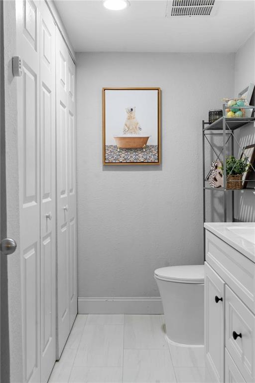 6900 Roswell Road, Unit N5 Atlanta, GA 30328 - Photo 16 of 47 a bathroom with a toilet and a shower