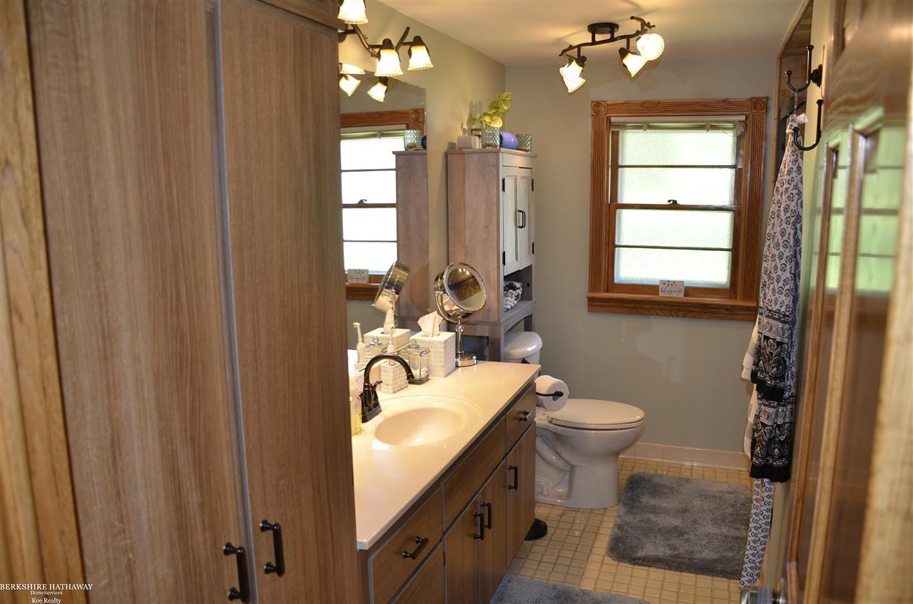 48677 Sugarbush Road New Baltimore, MI 48047 - Photo 14 of 37 50037889-13.JPG