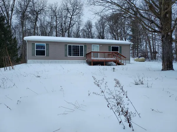 $129,000 | 7657 Front Street Northwest, Walker, MN 56484