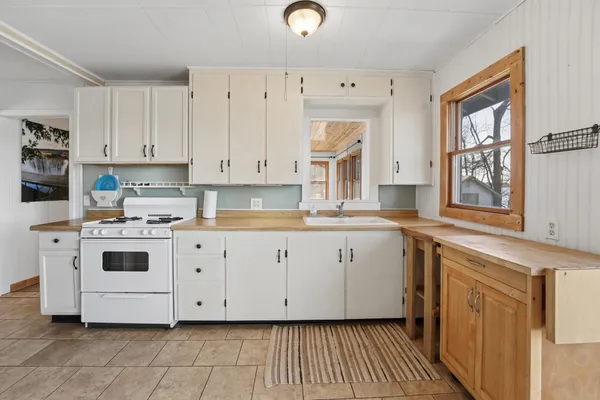 $385,000 | 37743 495th Lane, Palisade, MN 56469