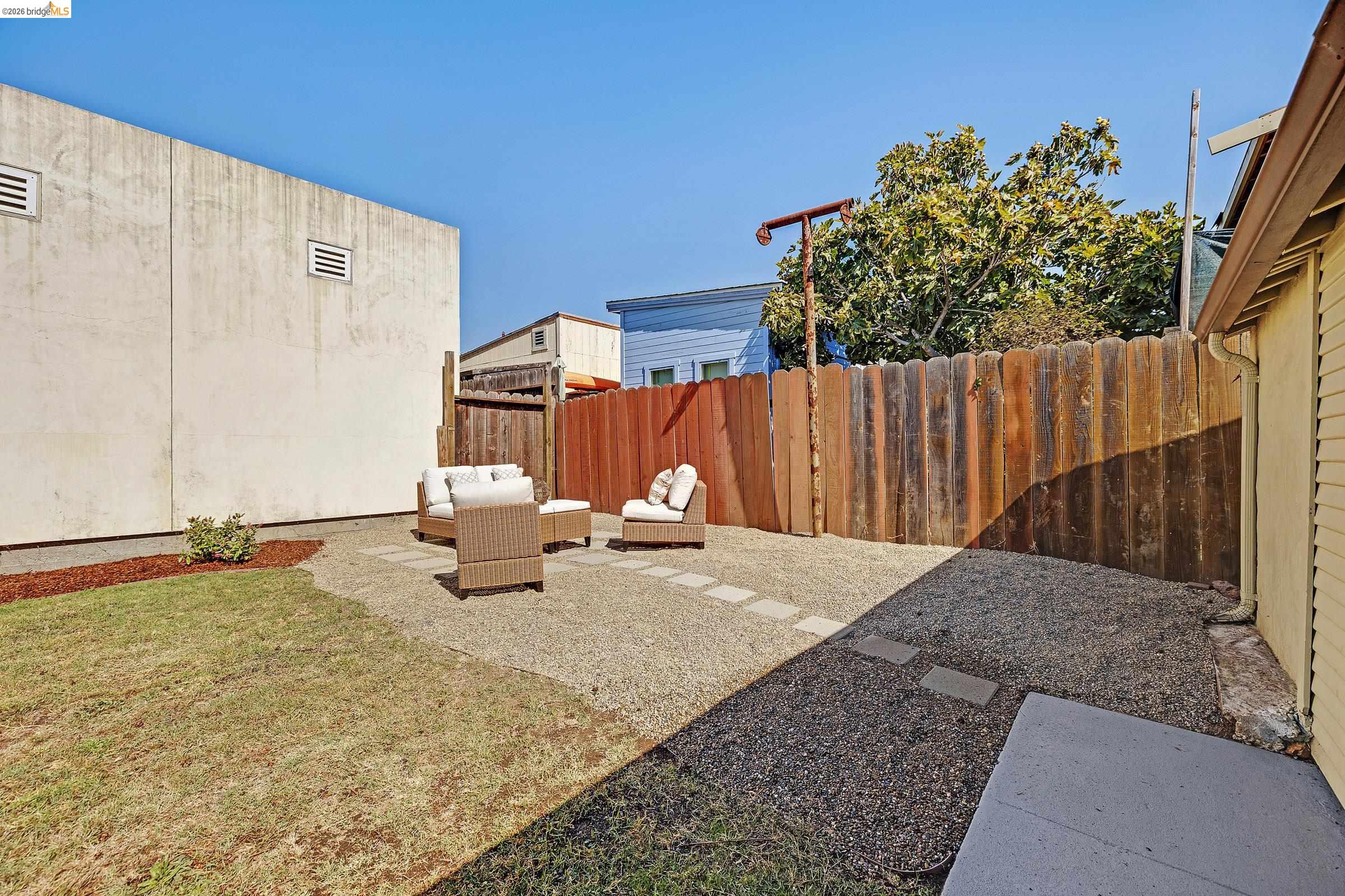 935 Key Rte Boulevard Albany, CA 94706 - Photo 26 of 33 Gallery Image 26