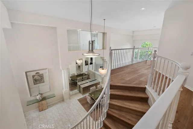 a view of entryway and workspace