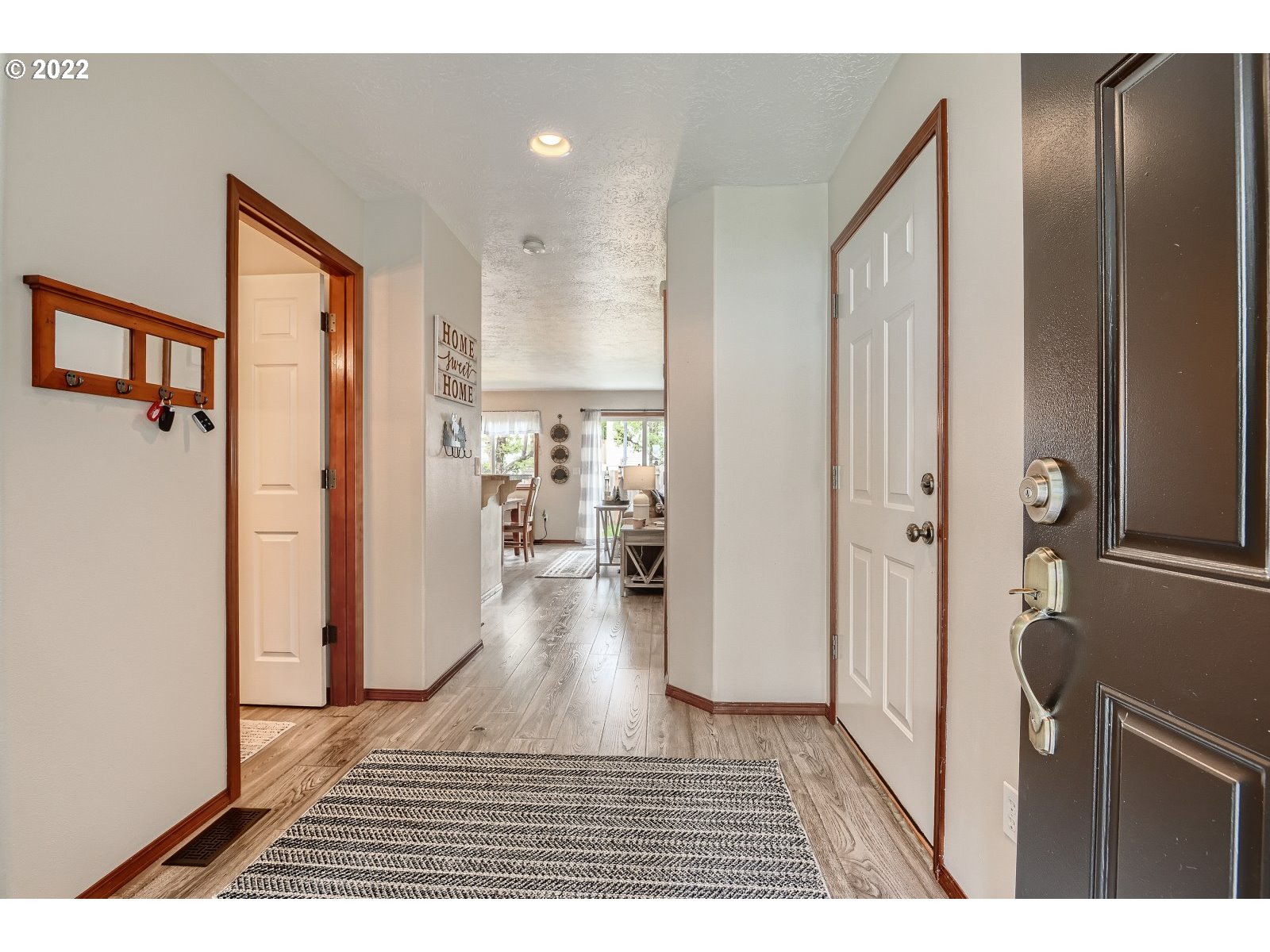 38935 Jerger Street Sandy, OR 97055 - Photo 4 of 28 Gallery Image 4