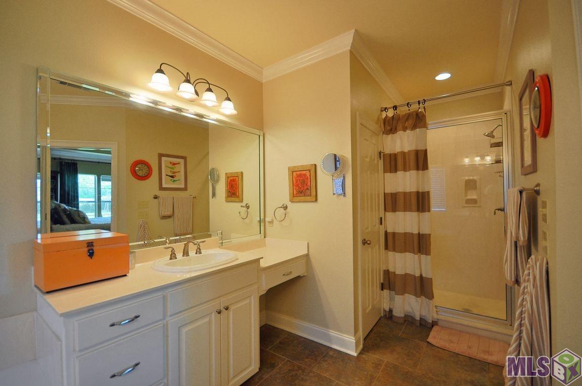 9028 Foxgate Drive Baton Rouge, LA 70809 - Photo 6 of 10 Gallery Image 6