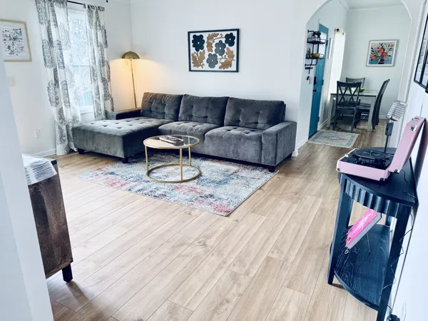 $2,750 | 105 Riverside Drive, Unit A, Columbia, TN 38401