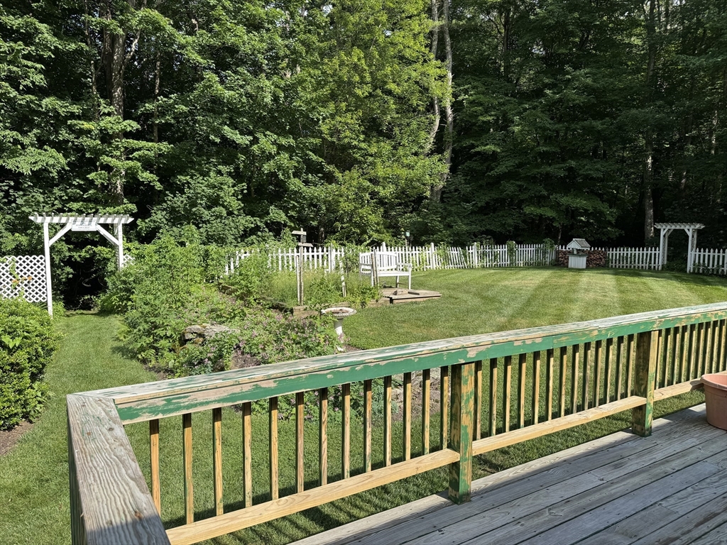 183 West Sturbridge Road East Brookfield, MA 01515 - Photo 12 of 20