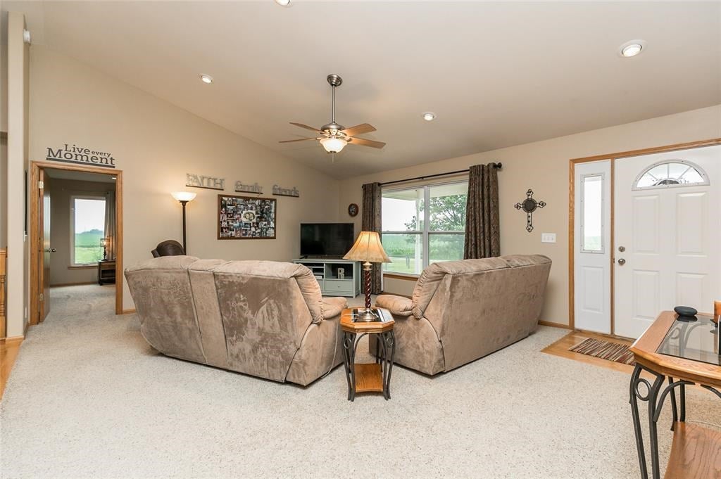 3000 Central City Road Alburnett, IA 52202 - Photo 15 of 50 Gallery Image 15